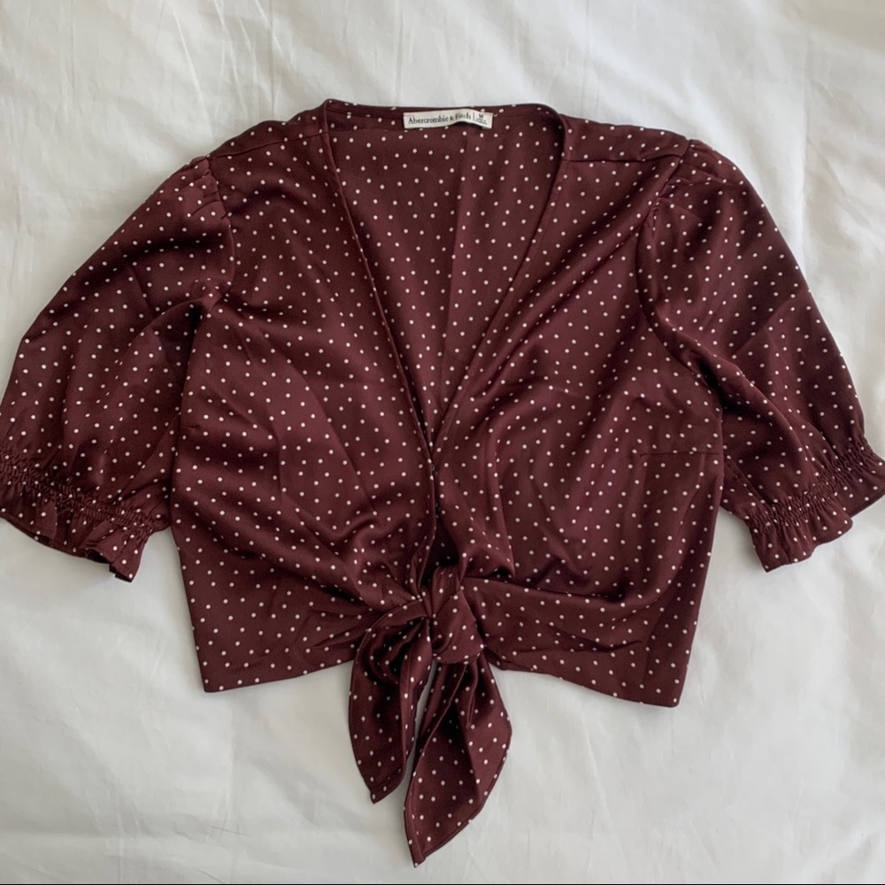 Abercrombie tie front cropped top